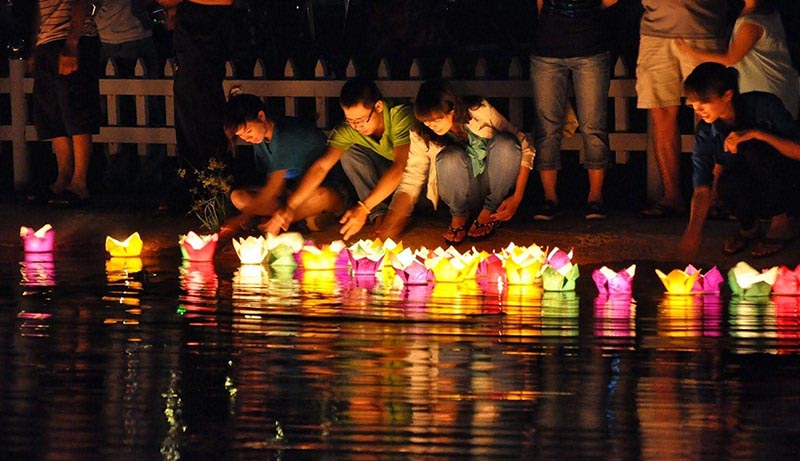 20+ Những hình ảnh đẹp về ngày Lễ Vu Lan báo hiếu Cha Mẹ 22 nhung hinh anh dep ve ngay le vu lan 18